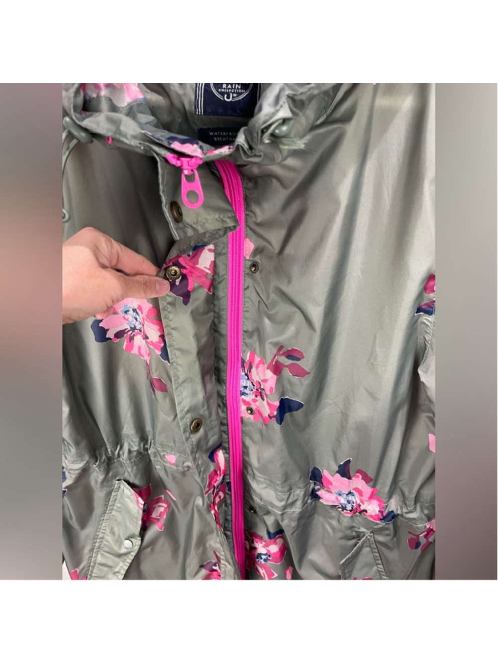 Joules Go Lightly Waterproof Green Floral Packable Rain Jacket Size US 6 - Picture 8 of 9